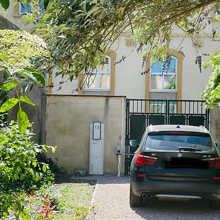 Hedone De Luxe Et Privatif *